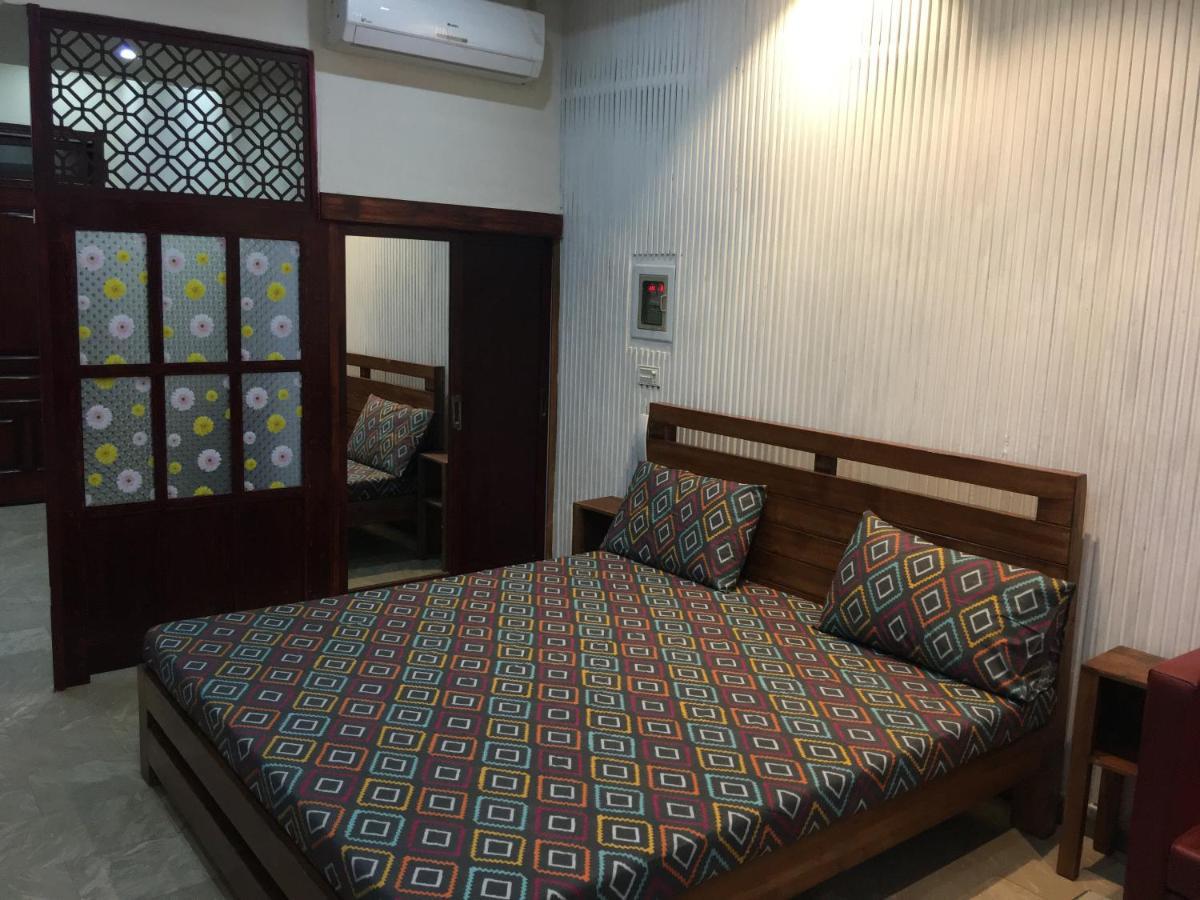 One Bed Studio Apartment Near Shaukat Khanum Lahore Exterior photo
